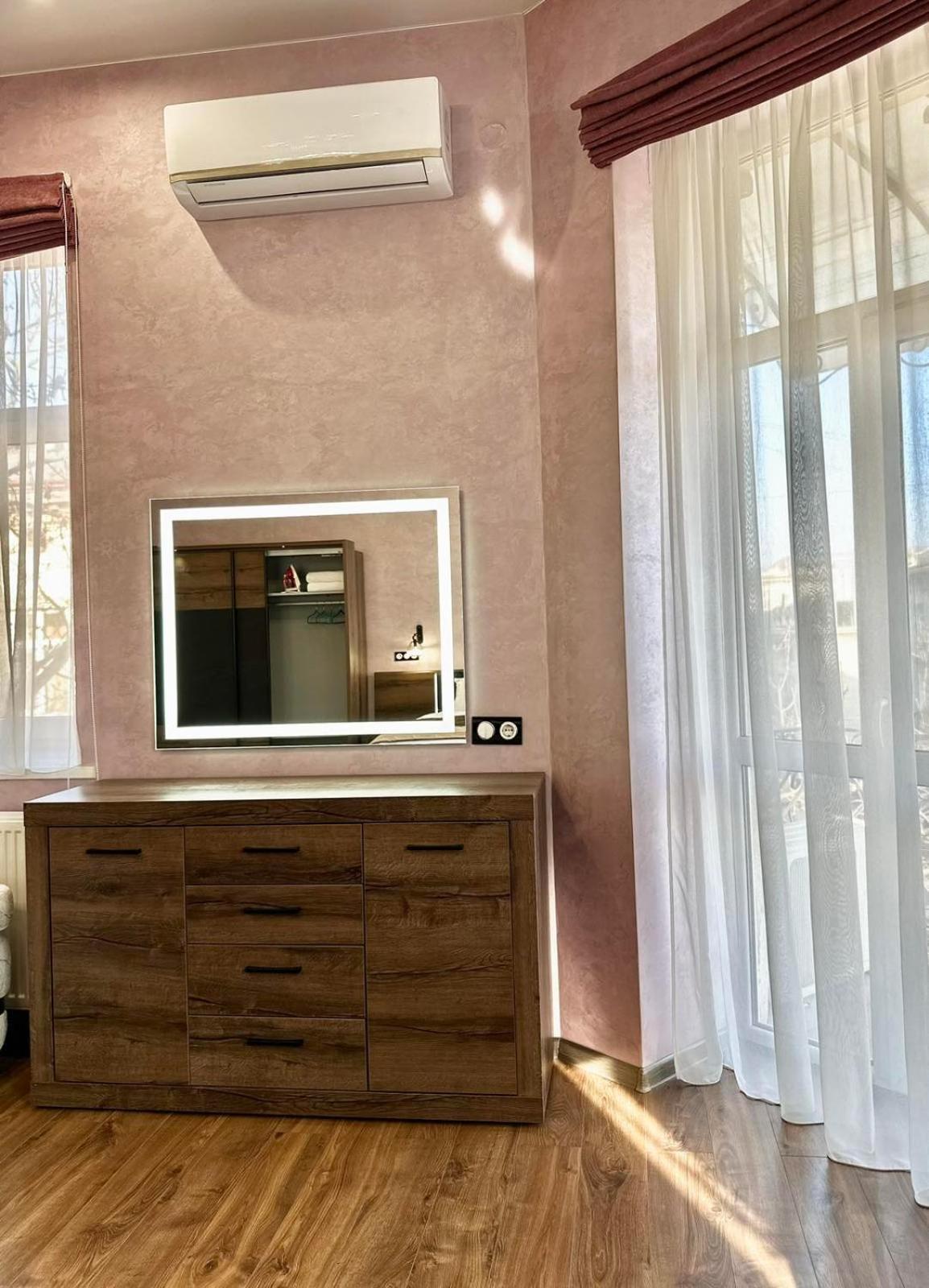 Аpartment З Балконом Жд Вокзал, Центр Apartment Lviv Ngoại thất bức ảnh